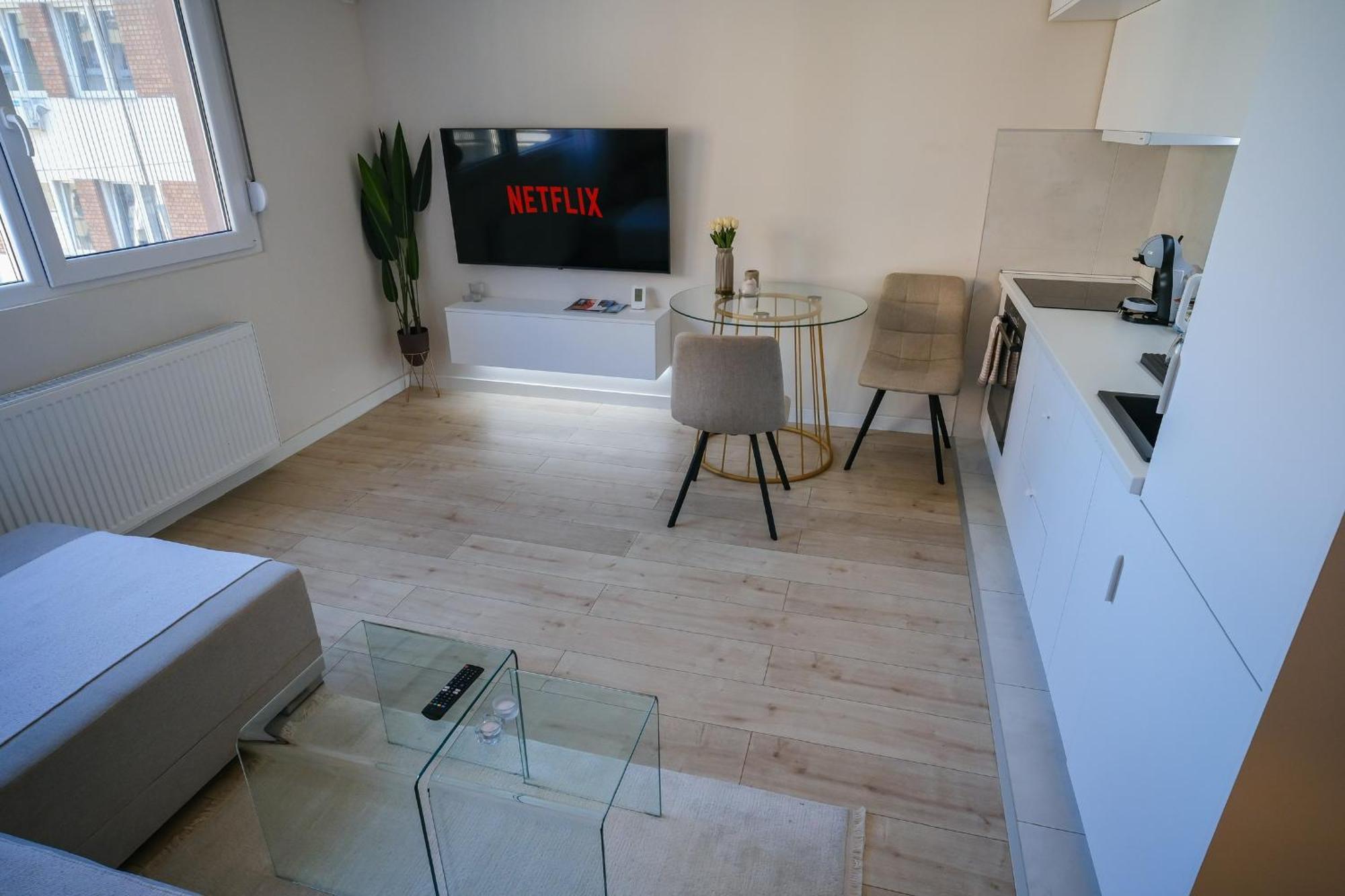 Apartment In Nis, Center! Brand-New Ngoại thất bức ảnh