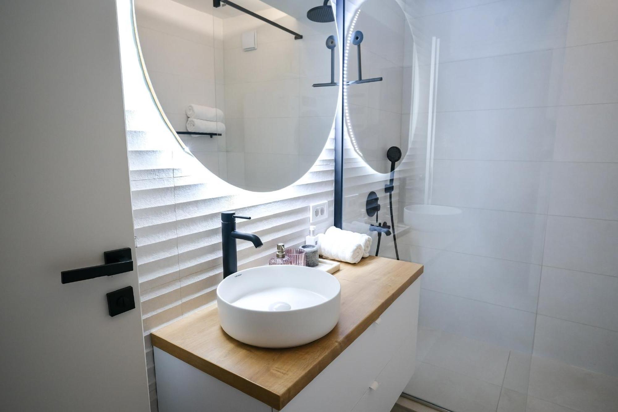Apartment In Nis, Center! Brand-New Ngoại thất bức ảnh